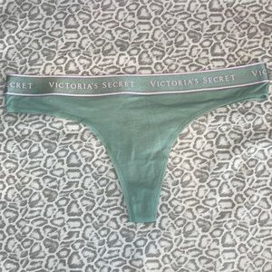 🌺 Victoria secret thong underwear 🌺